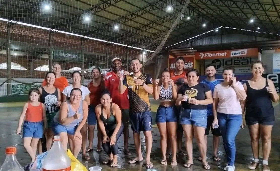 Professores e voluntários se unem para revitalizar o Ginásio de Esportes de Pranchita✅