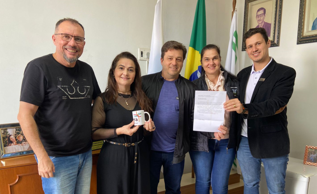 Prefeito de Pranchita Recebe Convite para Evento Binacional no Lago Internacional