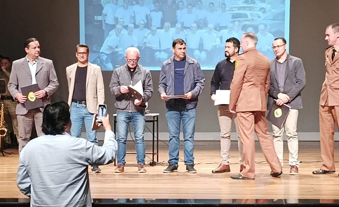 Administração Municipal prestigia os 15 anos do 21º Batalhão da Polícia Militar em Francisc...