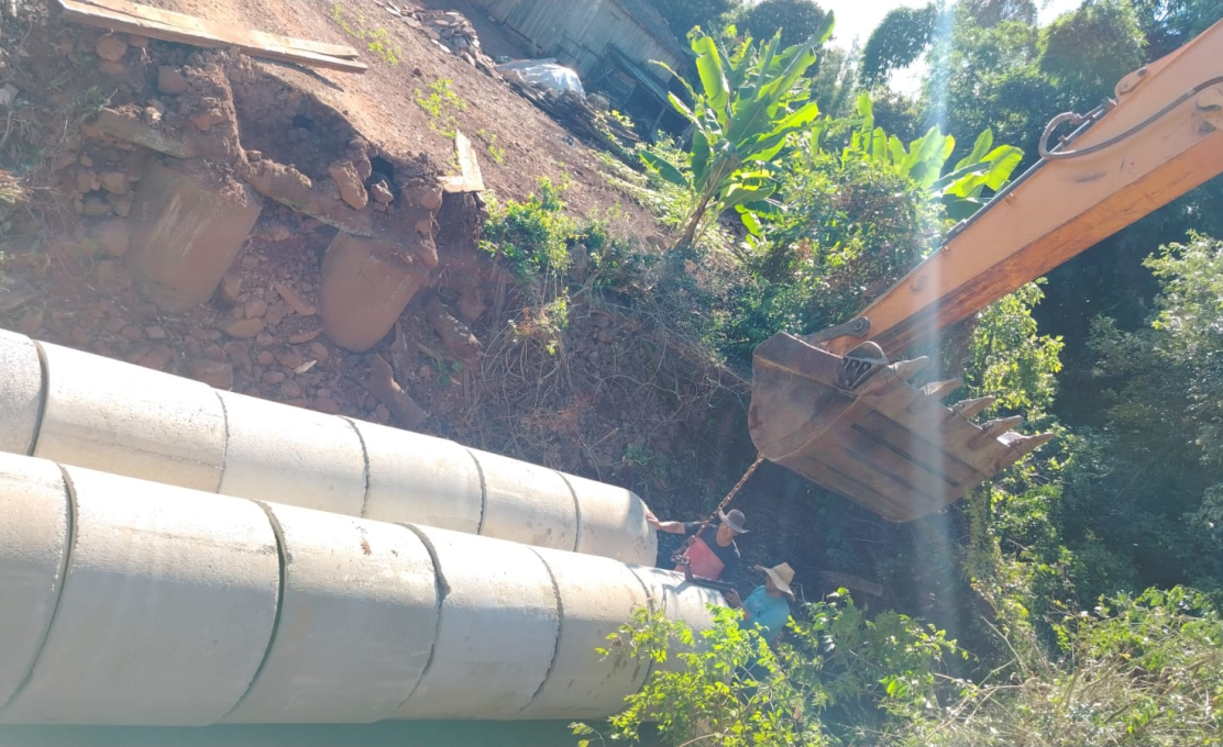 Secretaria de Obras e Urbanismo conclui obra de ponte na comunidade de São João